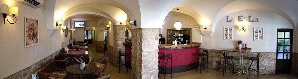 Фото Hostal - Restaurante Emilia