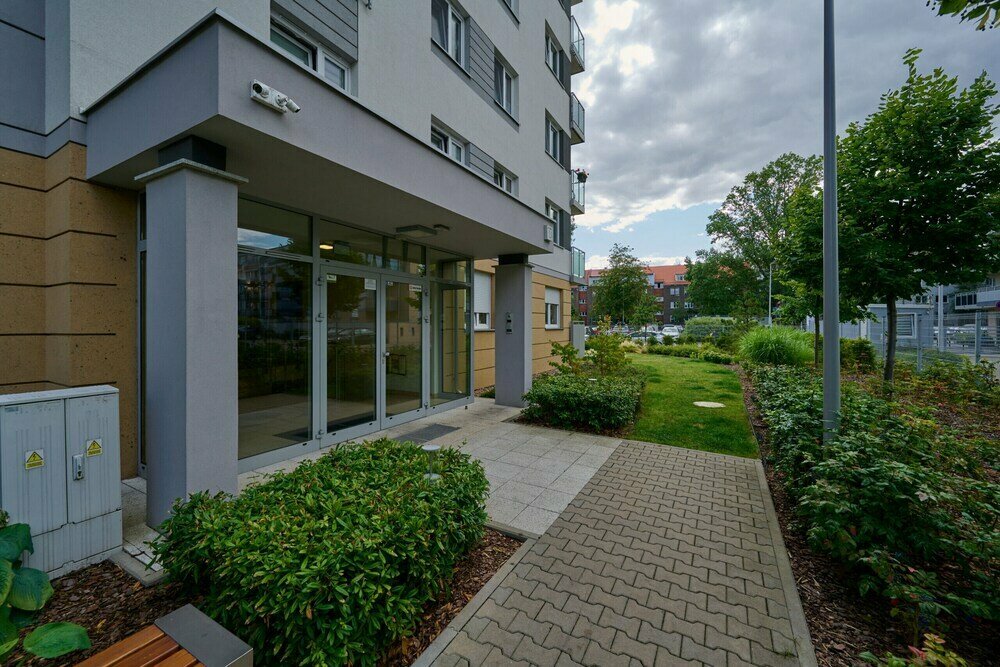 Hotel Spacious Apartment by Renters, Wroclaw, photo
