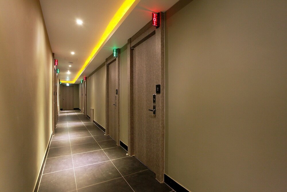 Фото Yeongdeungpogucheong Station SL