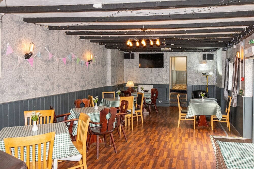 Фото The Bear Marlborough