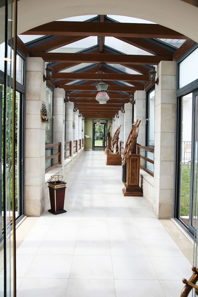 Фото Alexander Mountain Resort