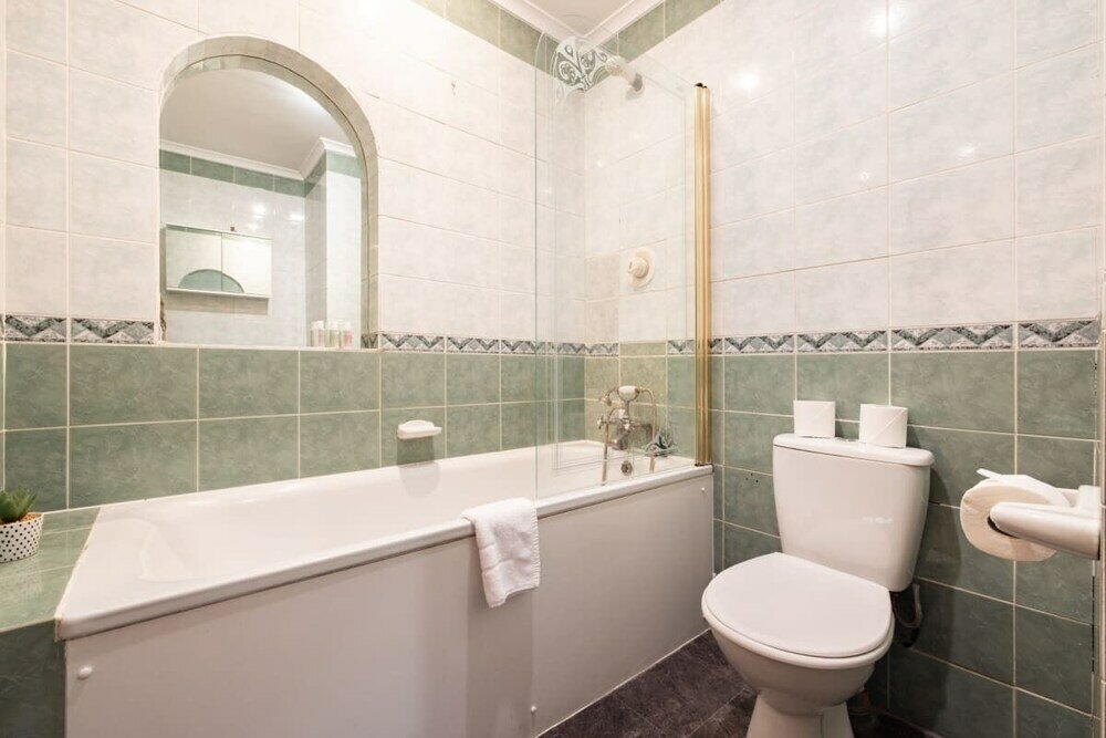 Фото The Mill Hill Wonder - Inviting 3bdr House With Garden