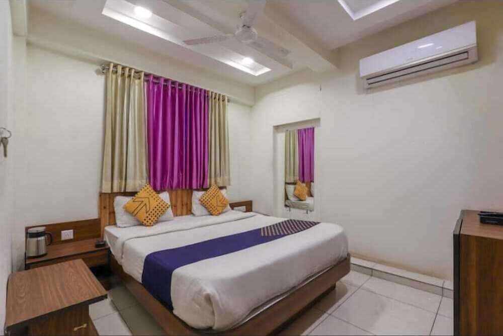 Фото Everest Hotel