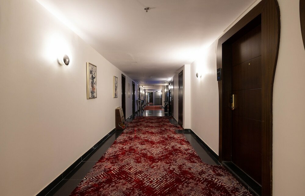 Фото Mira Business Hotel