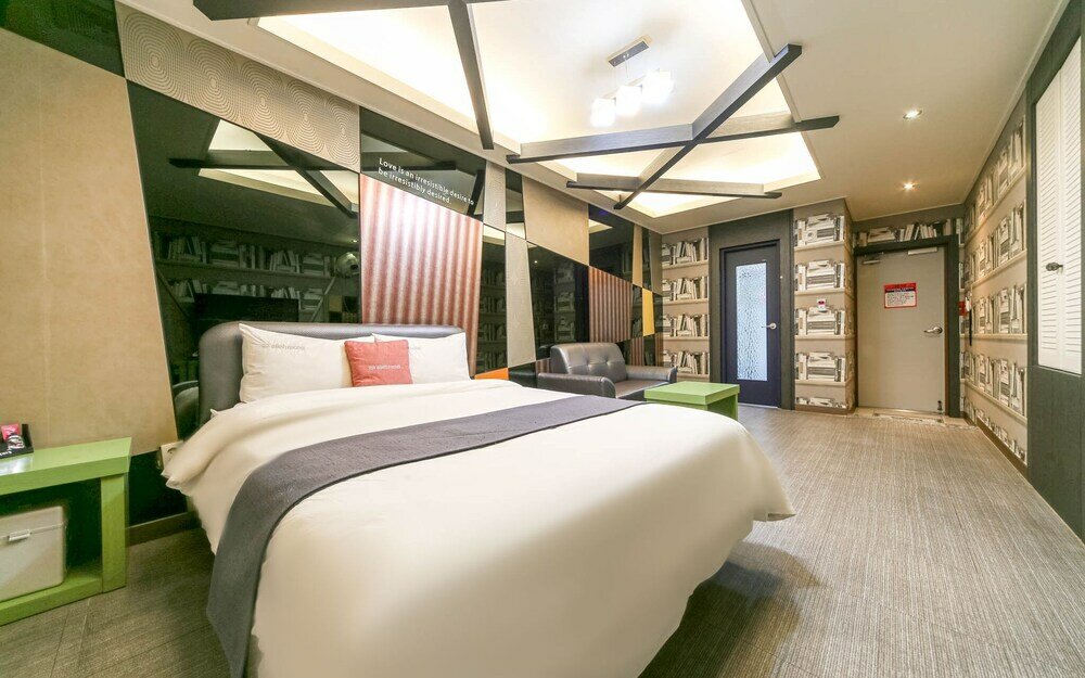 Фото Pohang Haedodong Olleh Motel