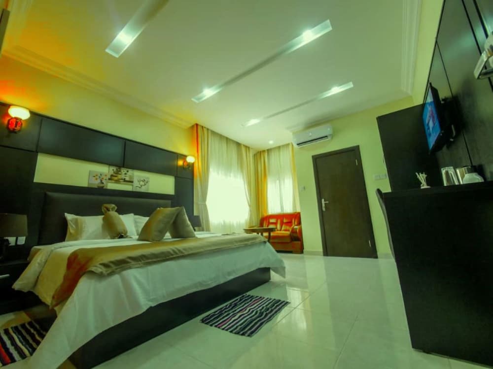 Фото Witsspring Suites