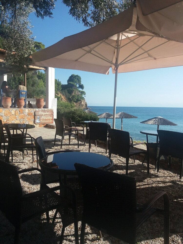 Фото Megalos Mourtias