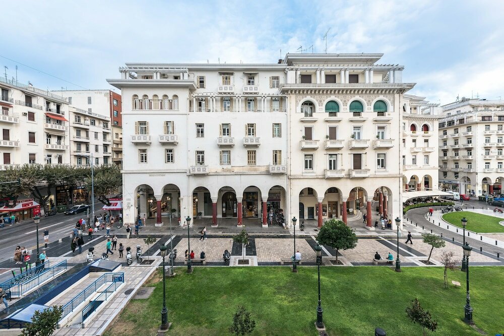 Фото отеля 1