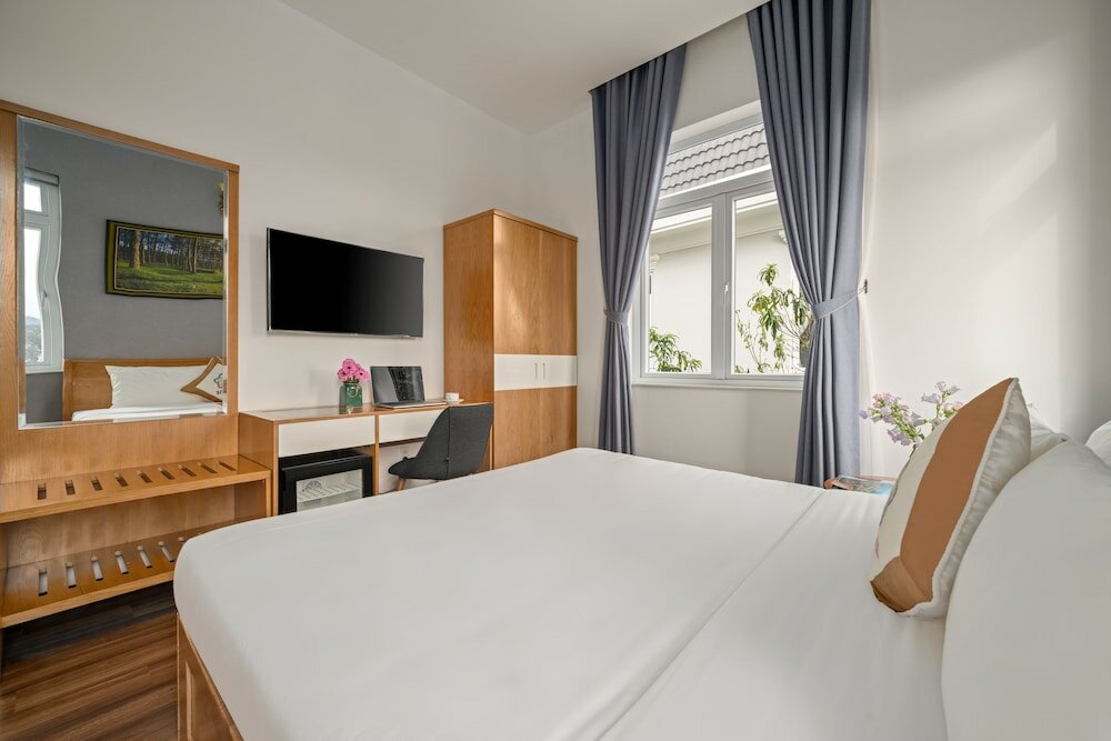 Фото Myrtle Villa Dalat