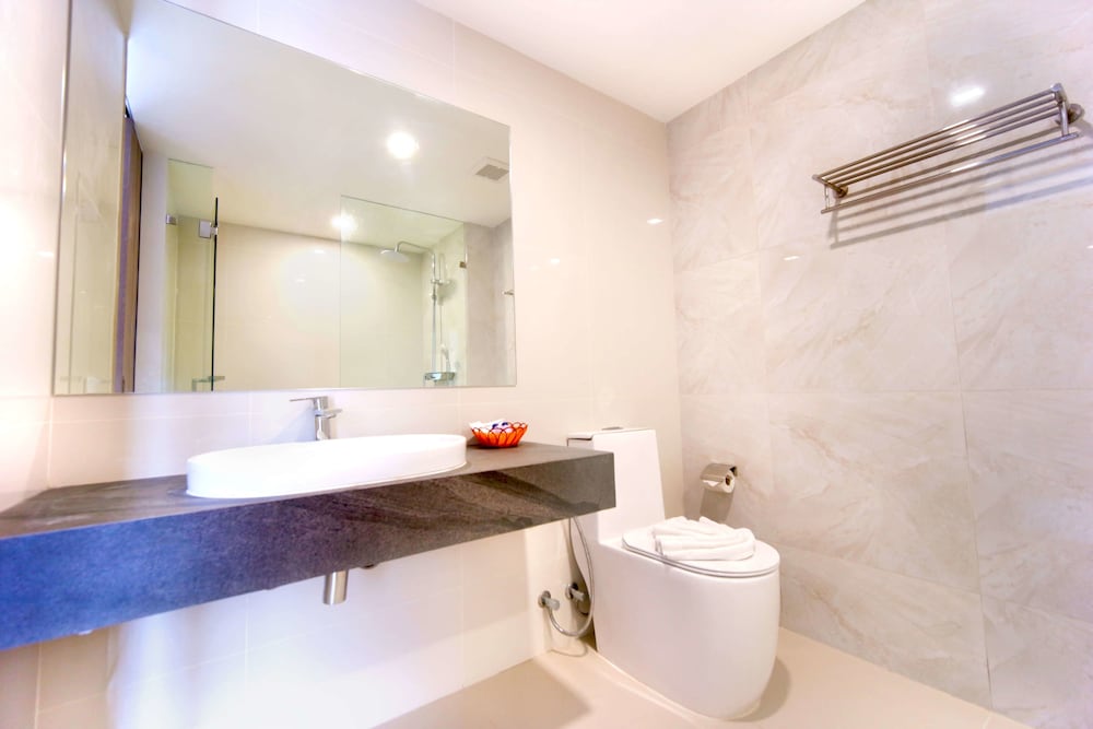 Фото Phoenix Hotel Karon Beach