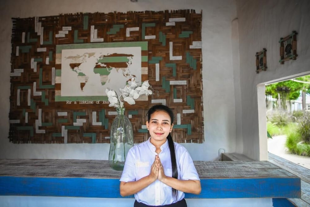 Фото Lime & Soda Beachfront Resort