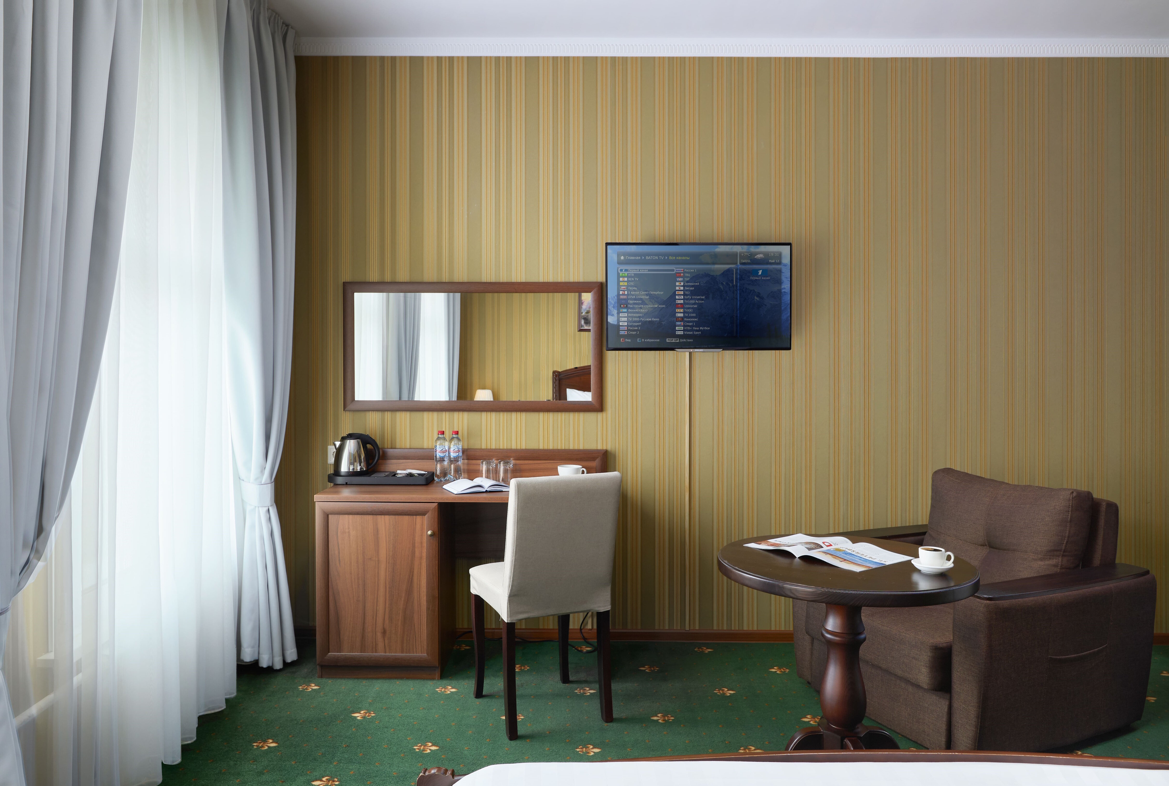 Фото МИРРОС Отель Москва Кремль