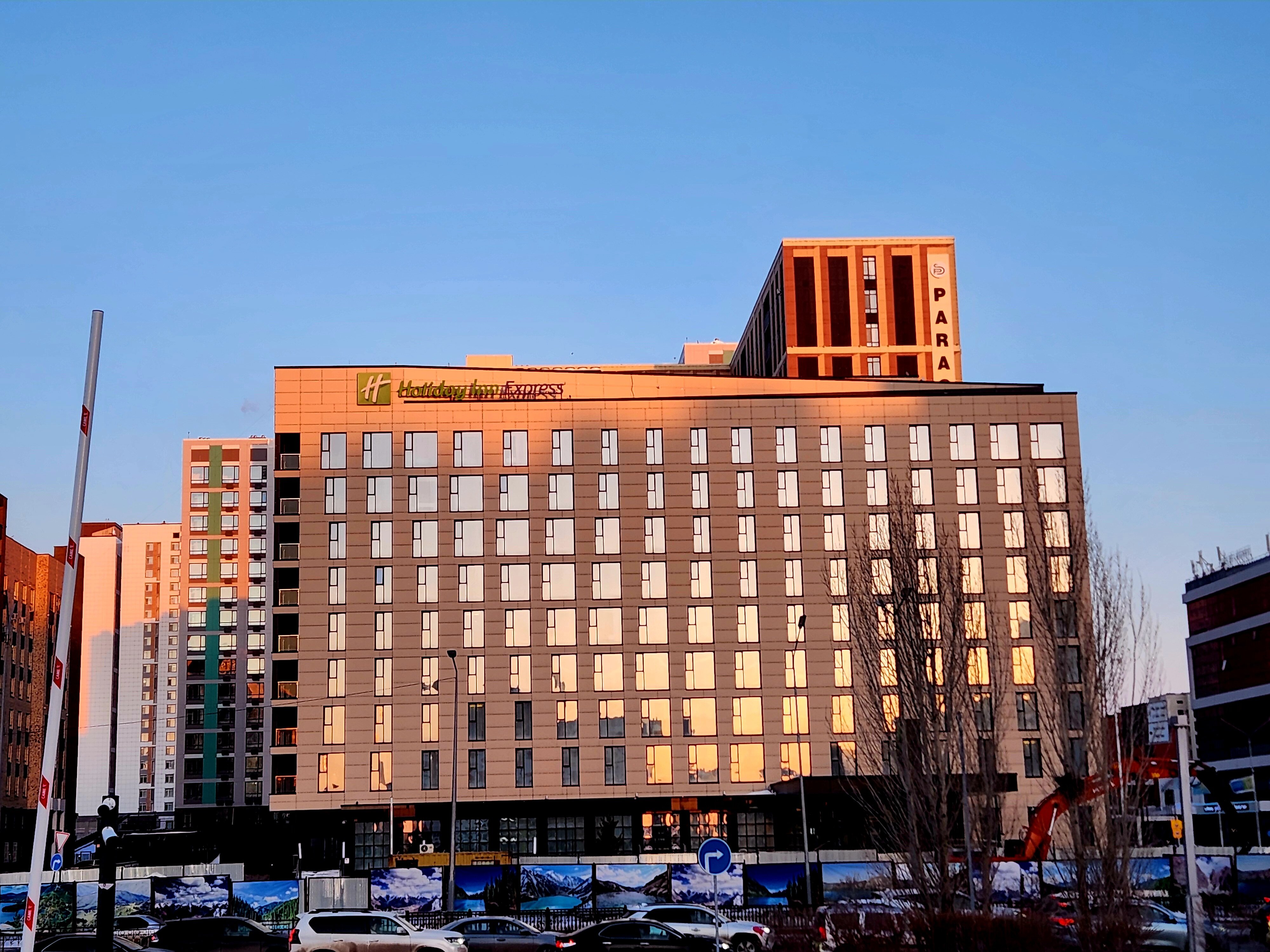 Фото Holiday Inn Express Astana Turan