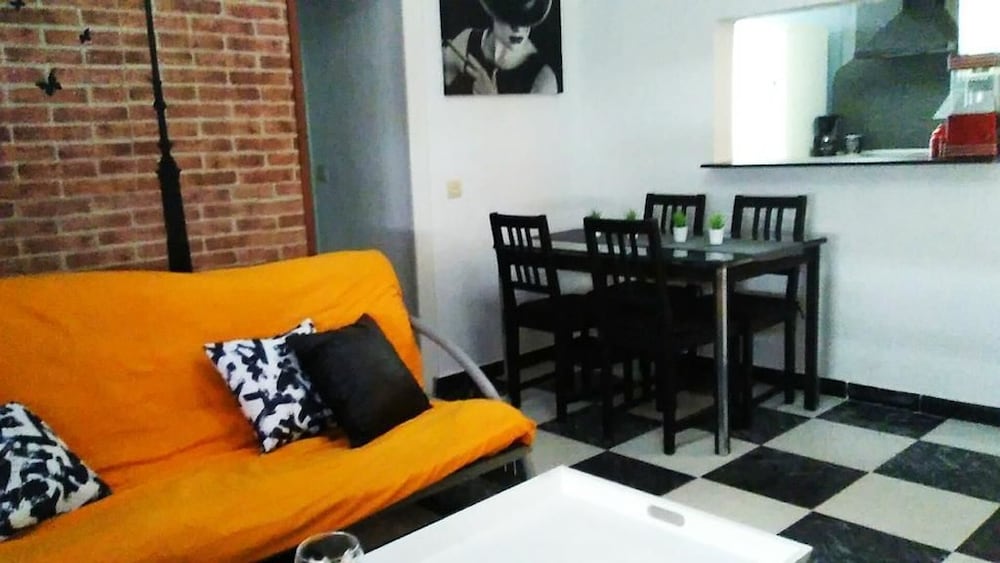 Фото Plaza los Naranjos