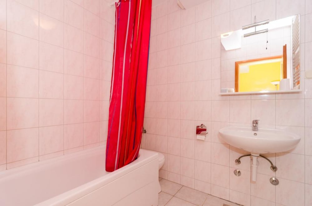 Фото Apartments Plavac Mali