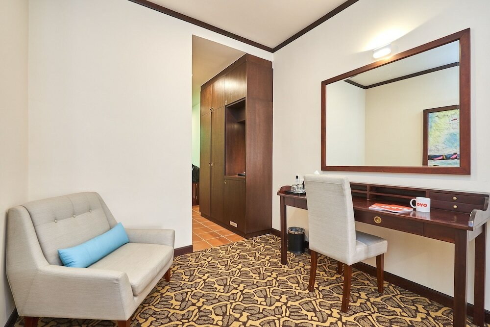 Фото Oyo Home 89377 The Platinum Suites