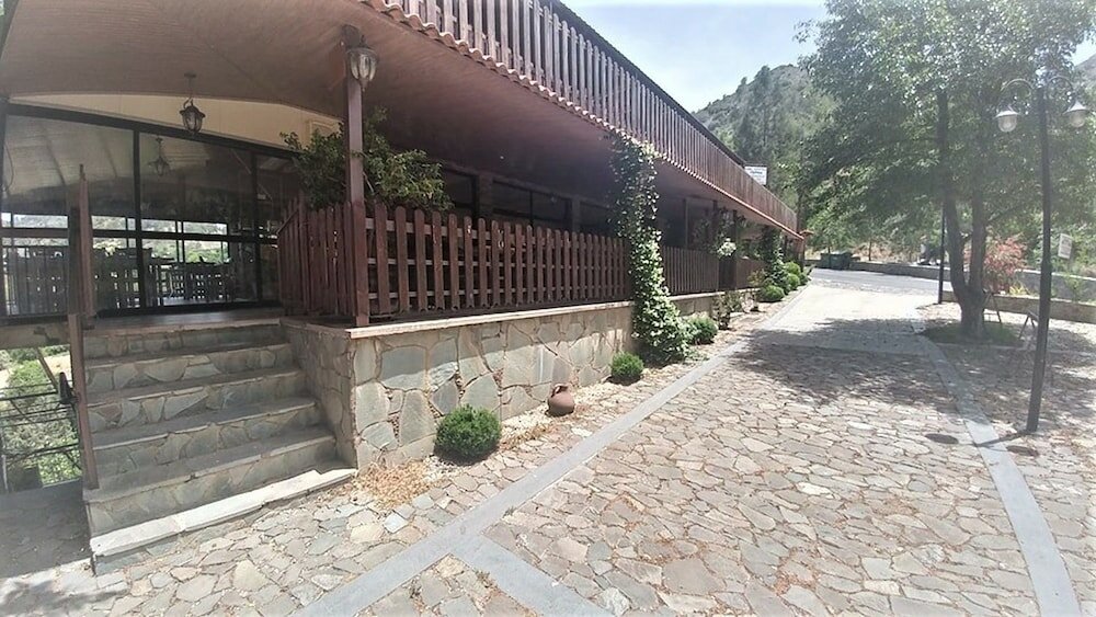 Фото Perneia Rooms