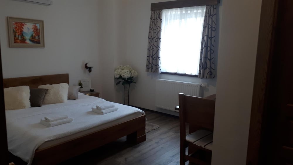 Фото House Flora