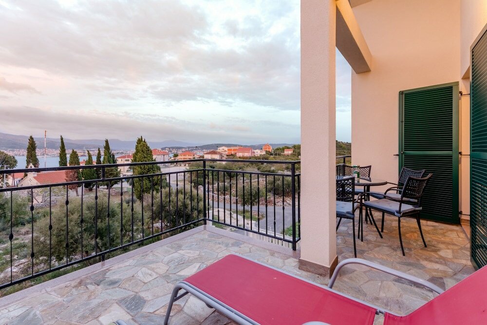 Фото Apartments Villa Kameja