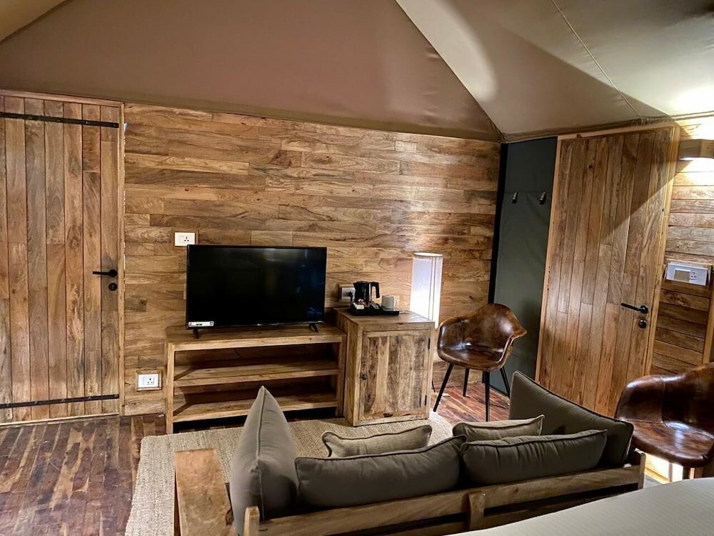 Фото Trees & Tigers