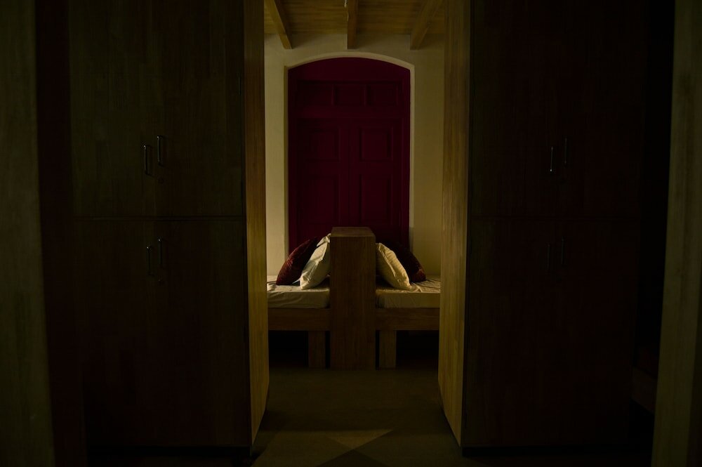 Фото Roambay Hostels