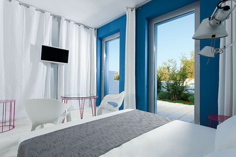 Фото Calcebianca