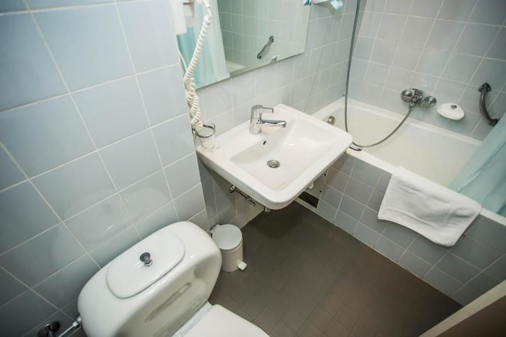 Фото Hotel des Masques