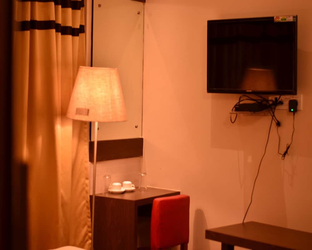 Фото Rajnandini Hotel and Banquet