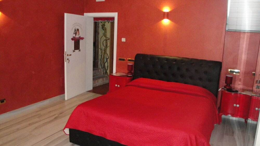 Фото The Queen Tower