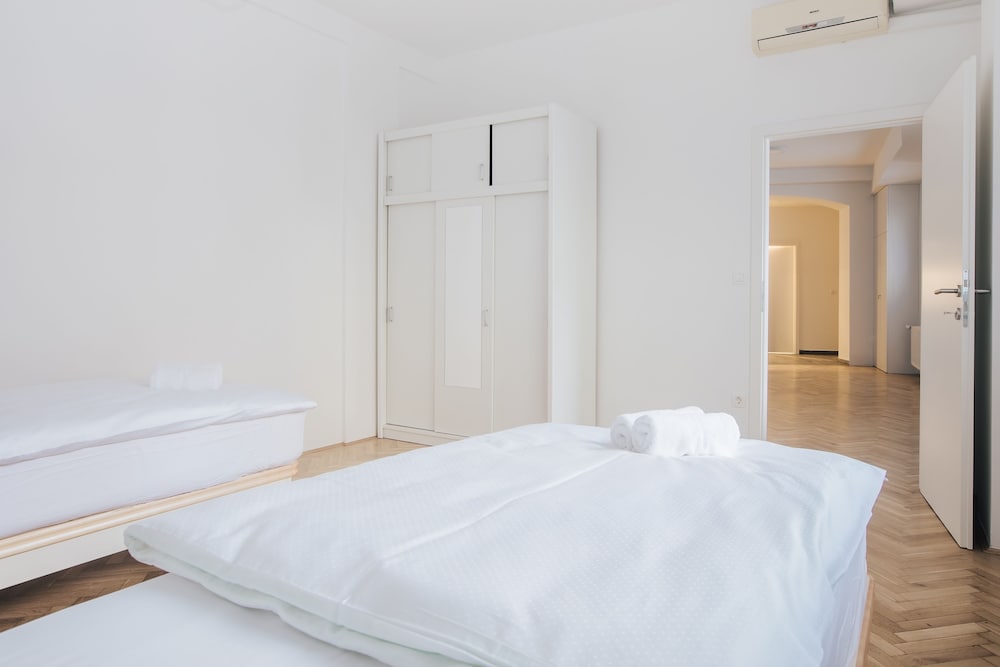 Фото K3 Central Park Apartments