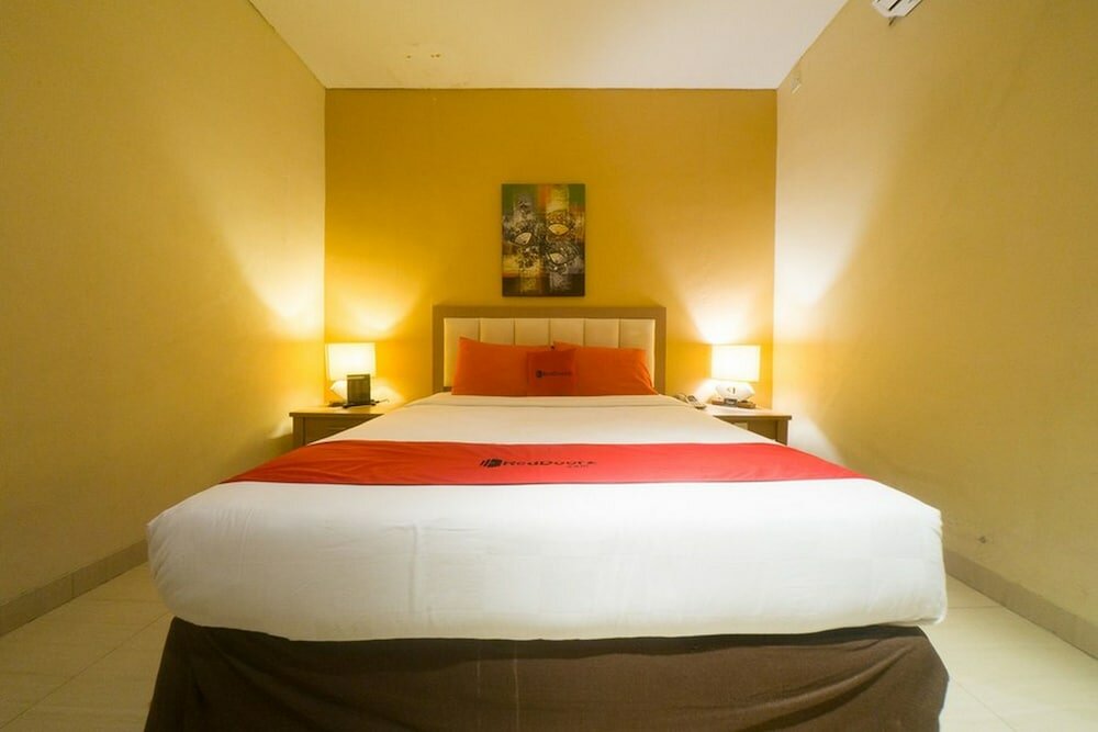 Фото RedDoorz Plus near Universitas Negeri Makassar 2