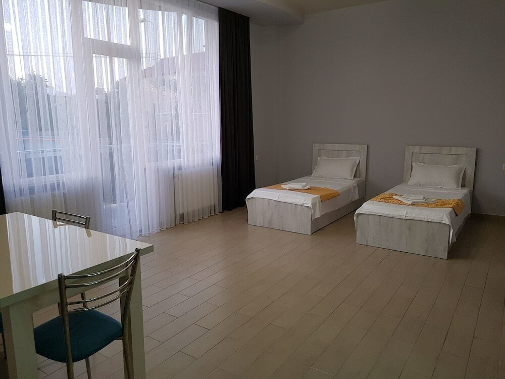 Фото Nakashidze's Apartments