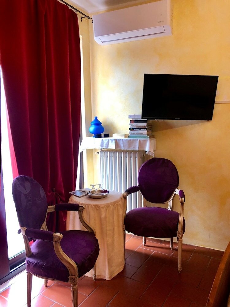 Фото The Queen Tower