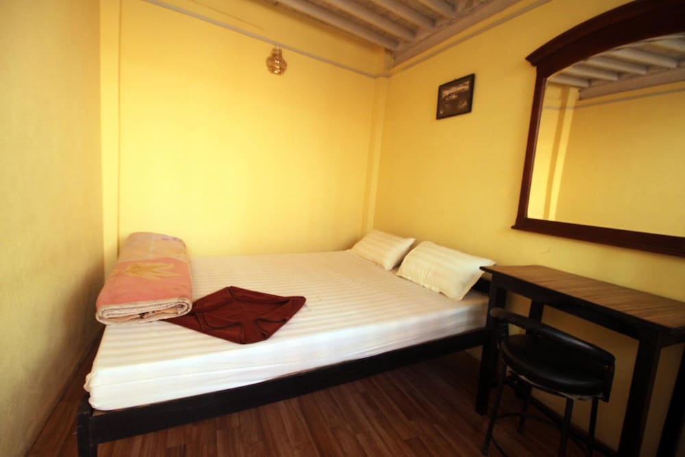 Фото Beehive Hostel
