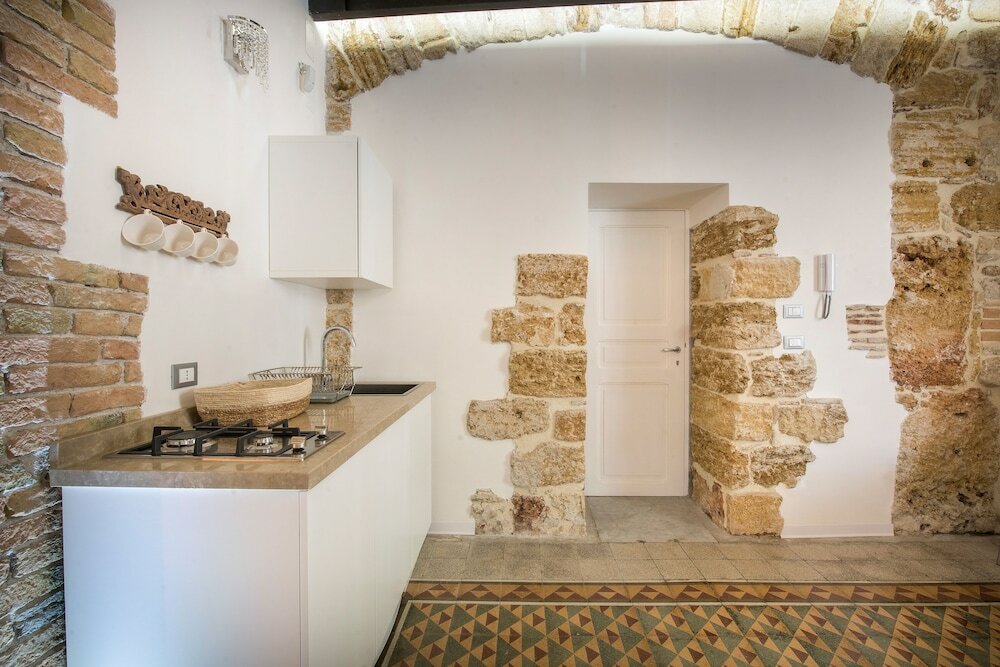 Фото Stylish house in front of Casa Professa