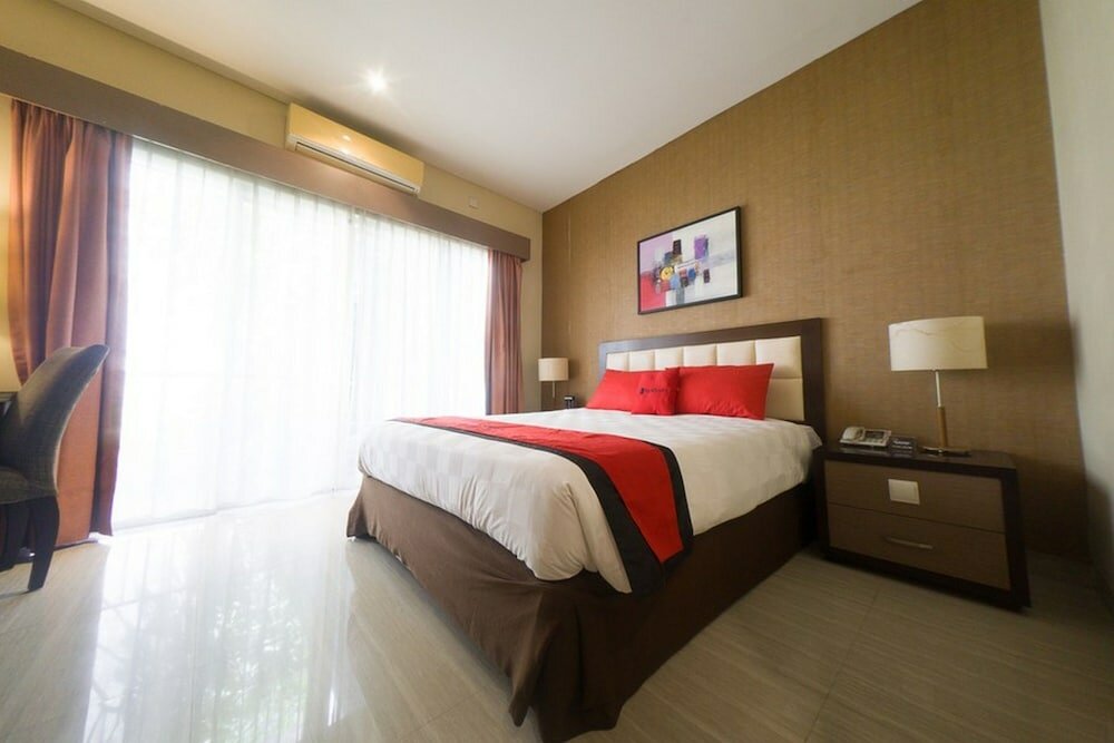 Фото RedDoorz Plus near Universitas Negeri Makassar 2