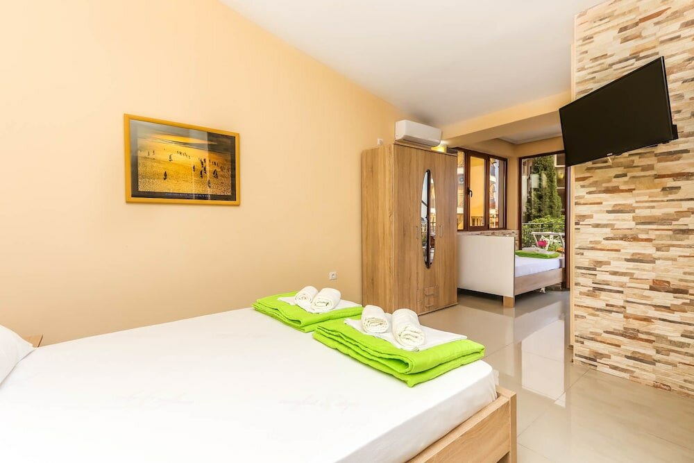 Фото Jovan Apartments