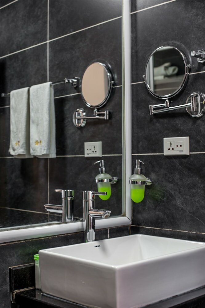 Фото Humble Inn Boutique Residence