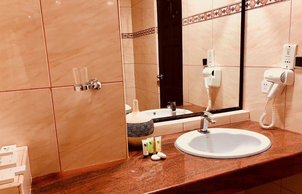 Фото Local Escape Boutique