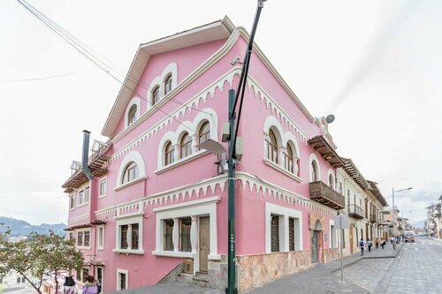 Гостиница Selina Cuenca - Hostel в Куэнке