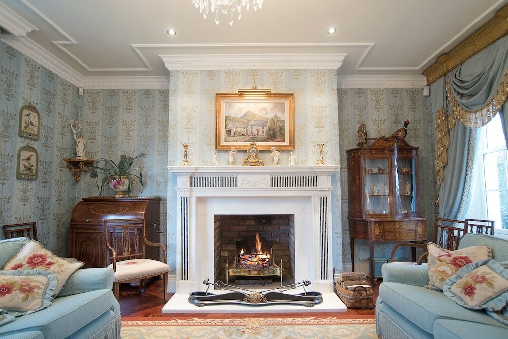 Фото Coach House Boutique B&b