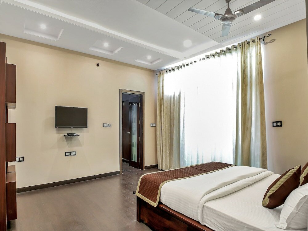 Фото Oyo 9744 Helios Homestay