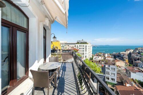 Гостиница Juno Hotel в Бейоглу