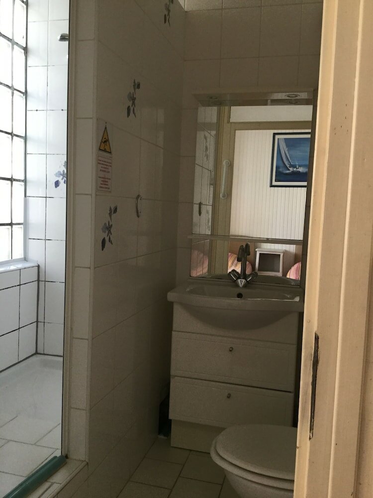 Фото Auberge Riva Bella - Hostel