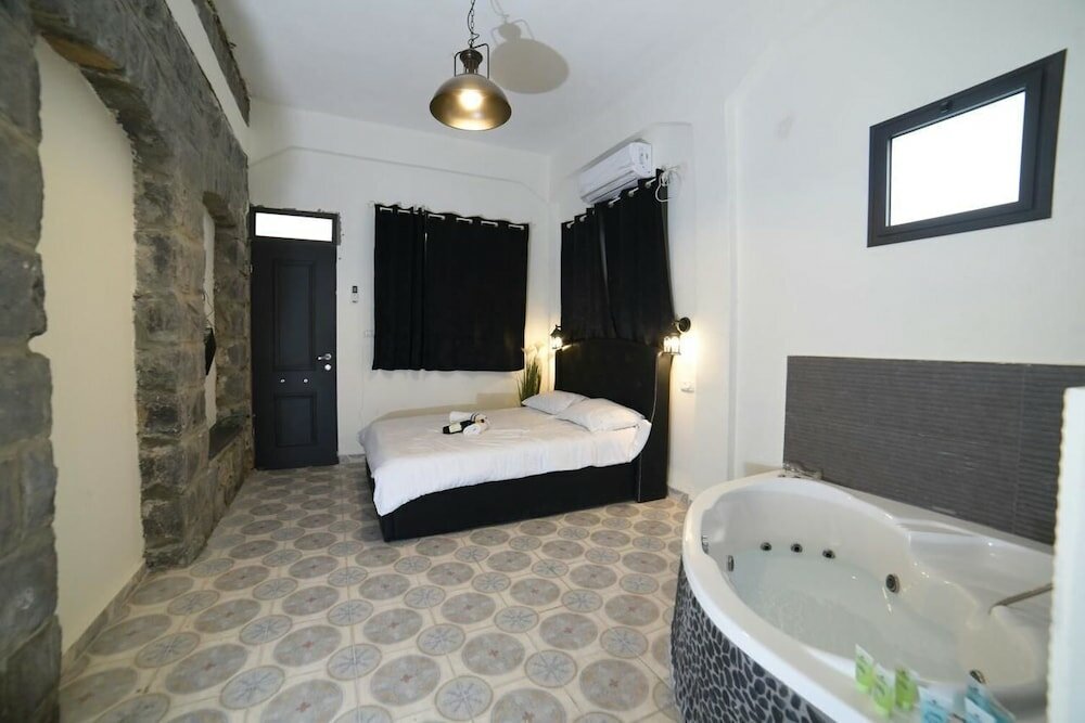 Фото Shirat Ha Agam