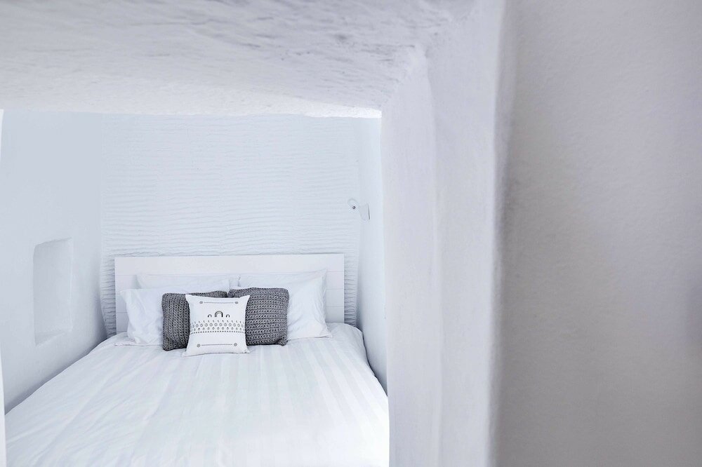 Фото Living Theros Luxury Suites