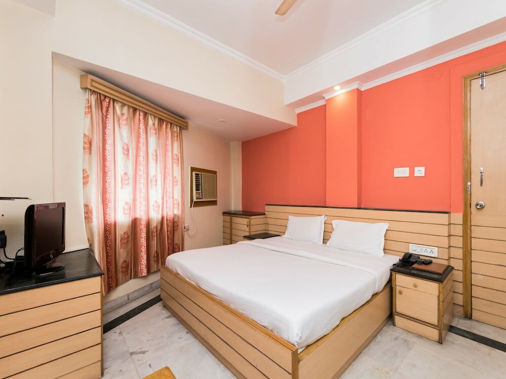 Фото Oyo 9182 Kings Crown Hotel