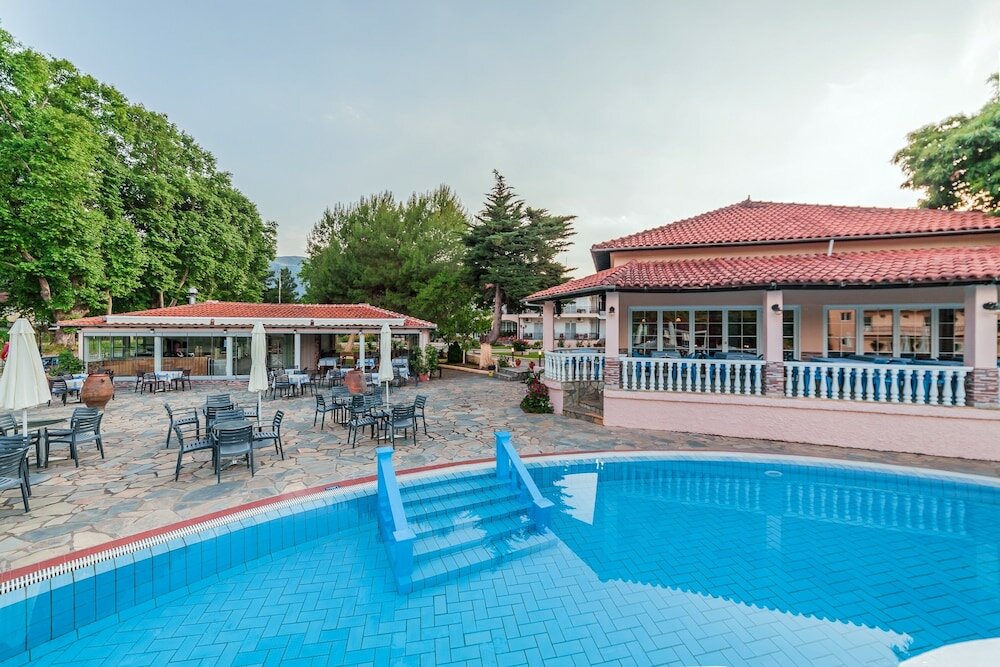 Фото Sintrivanis Beach Resort