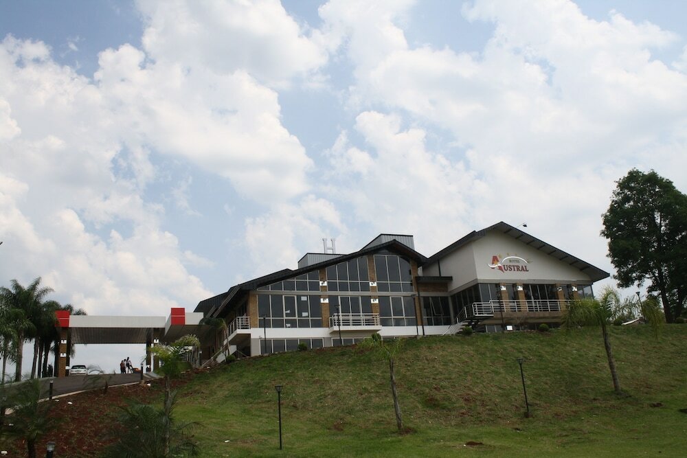 Фото Austral Hotel