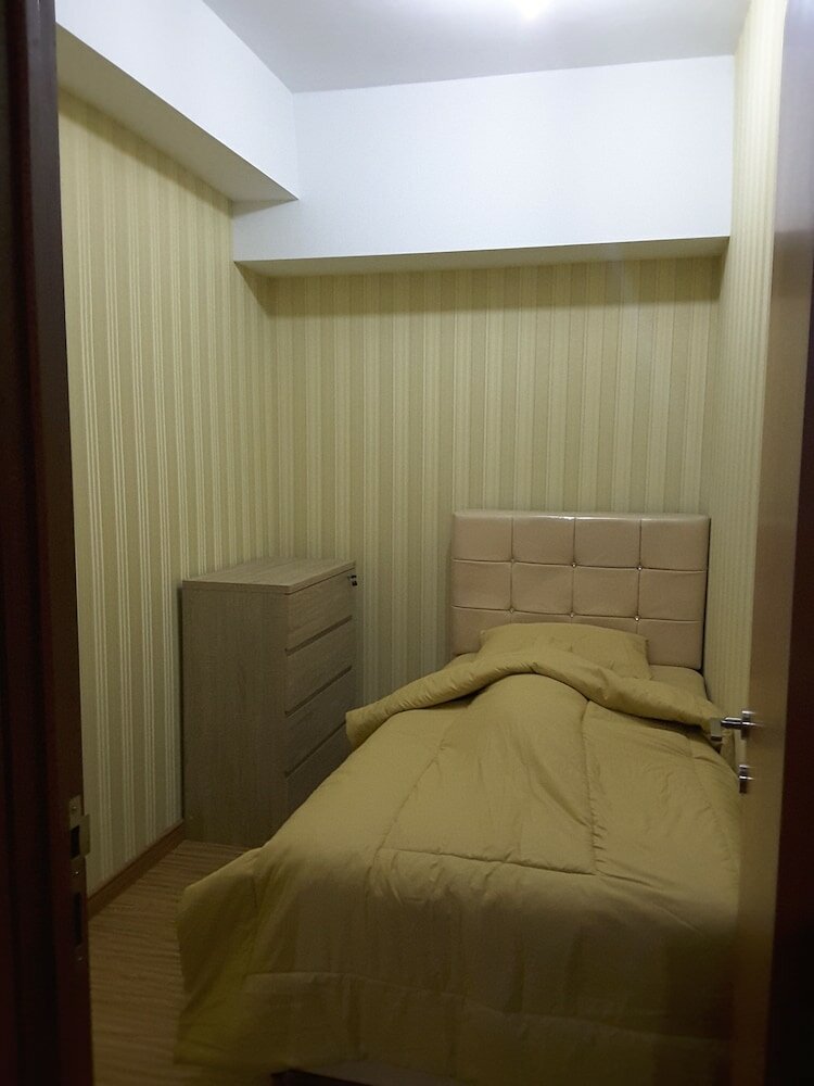 Фото Green Lake View Luxury Apartment by Indah